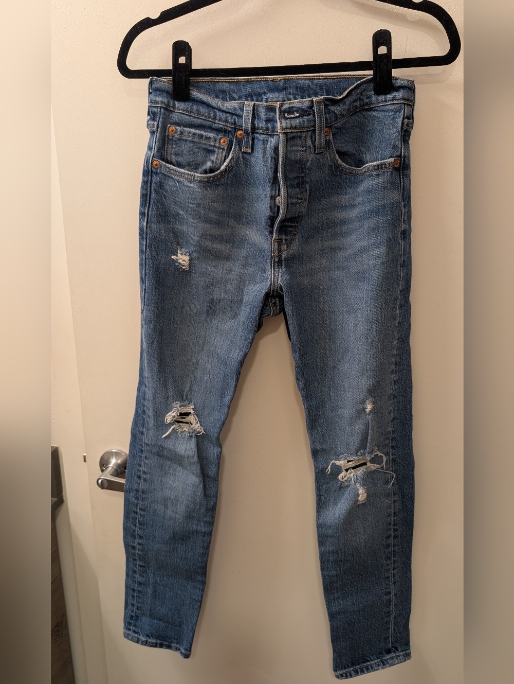 Levi's 501 Skinny Jeans Size 26 Medium Wash